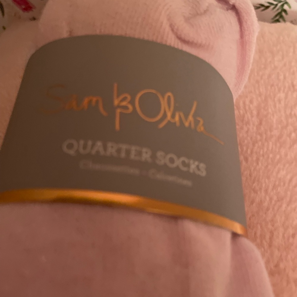 Sam and Olivia Quarter Socks 6 pairs 3 colors pink , white and blue polyester. - Picture 2 of 5